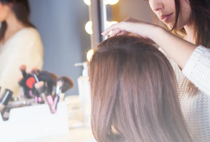 メイクアップアーティスト